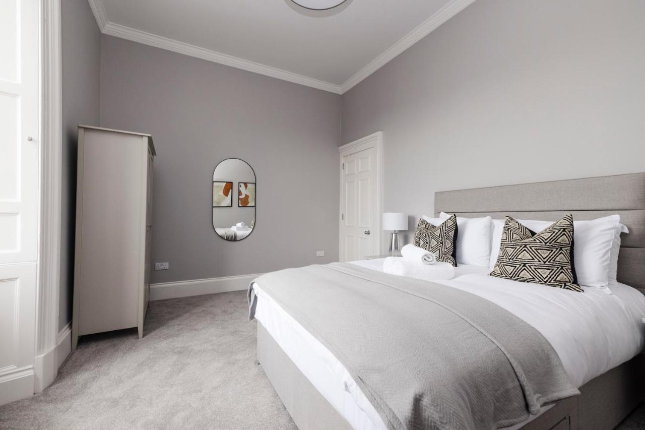 Joivy Luxurious Apt On Notable George Street Единбург Екстер'єр фото